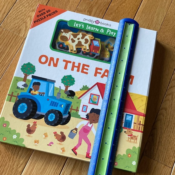 ON THE FARM BOOK & PUZZLES & PUZZLE MATCHING SETS - Picture 14 of 16